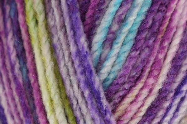 Hayfield Bonus Breeze DK
