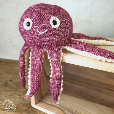 Hardicraft - DIY Knitting Kit - Olivia Octopus