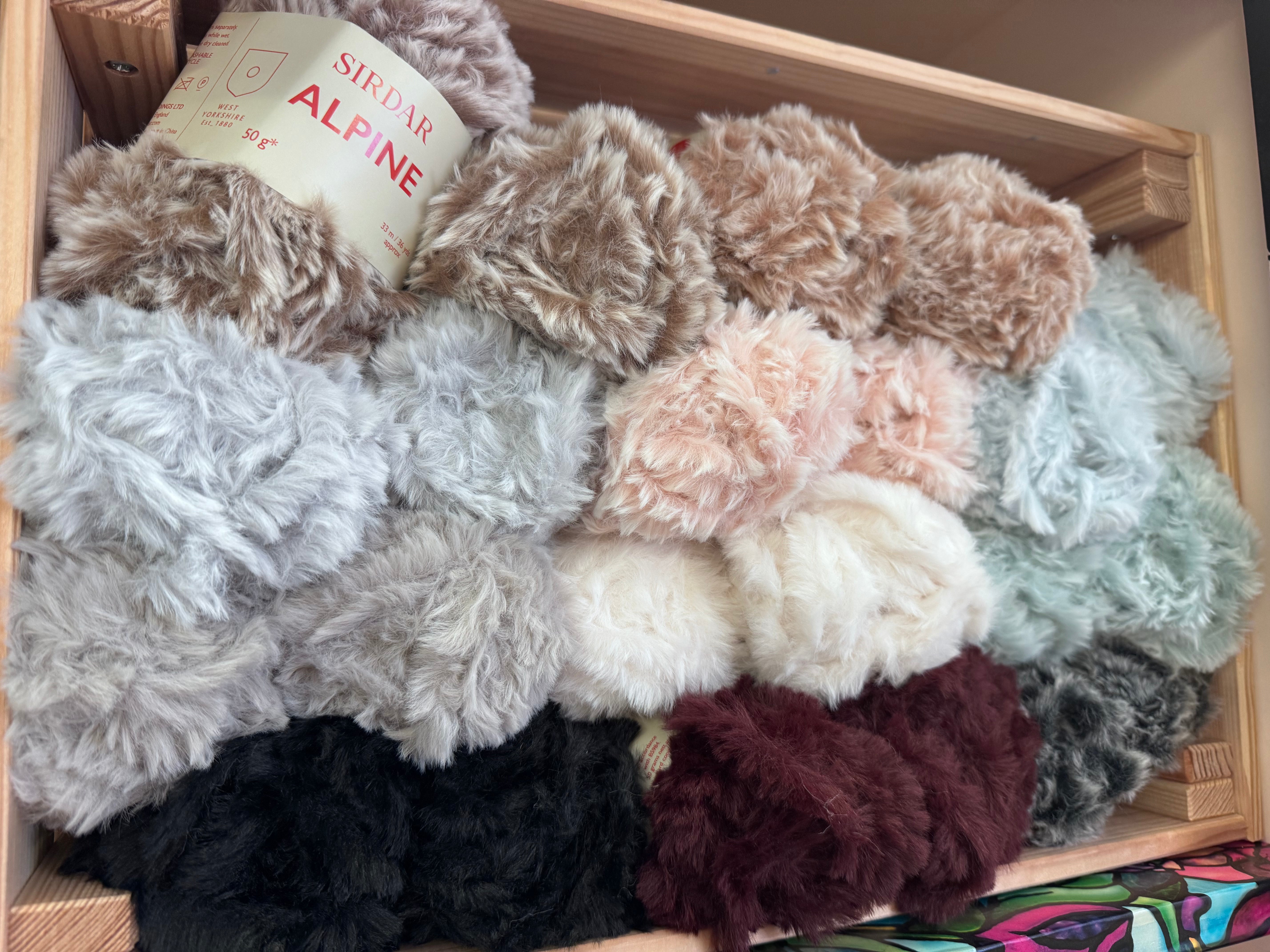 Sirdar Alpine Fur Effect Super Chunky
