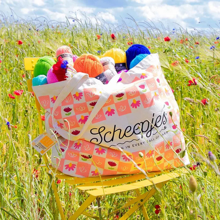 Scheepjes 'Universe in Bloom' CAL 2025 - Colour Crafter - Delft