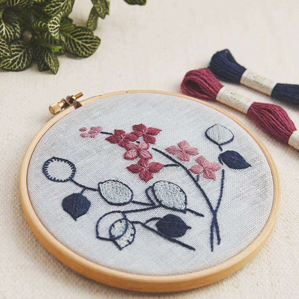 DMC Embroidery kit Lunaria 14,5cm