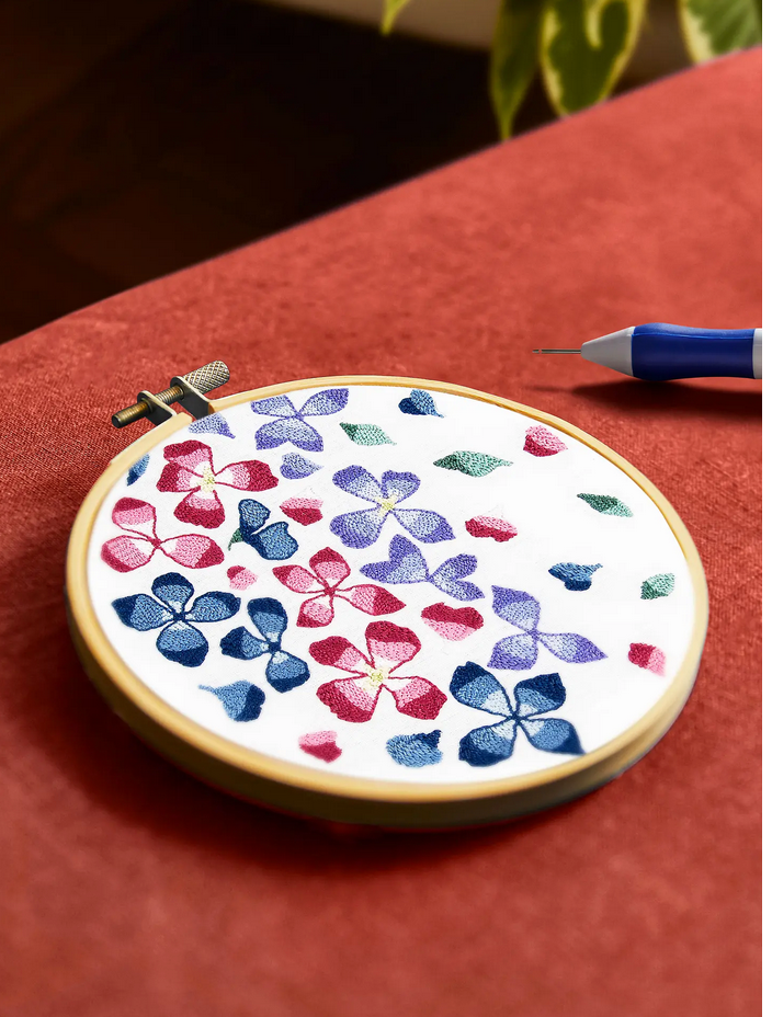 DMC Hydrangea Petals by Nathalie Weinzaepflen - Intermediate Punch Needle Kit