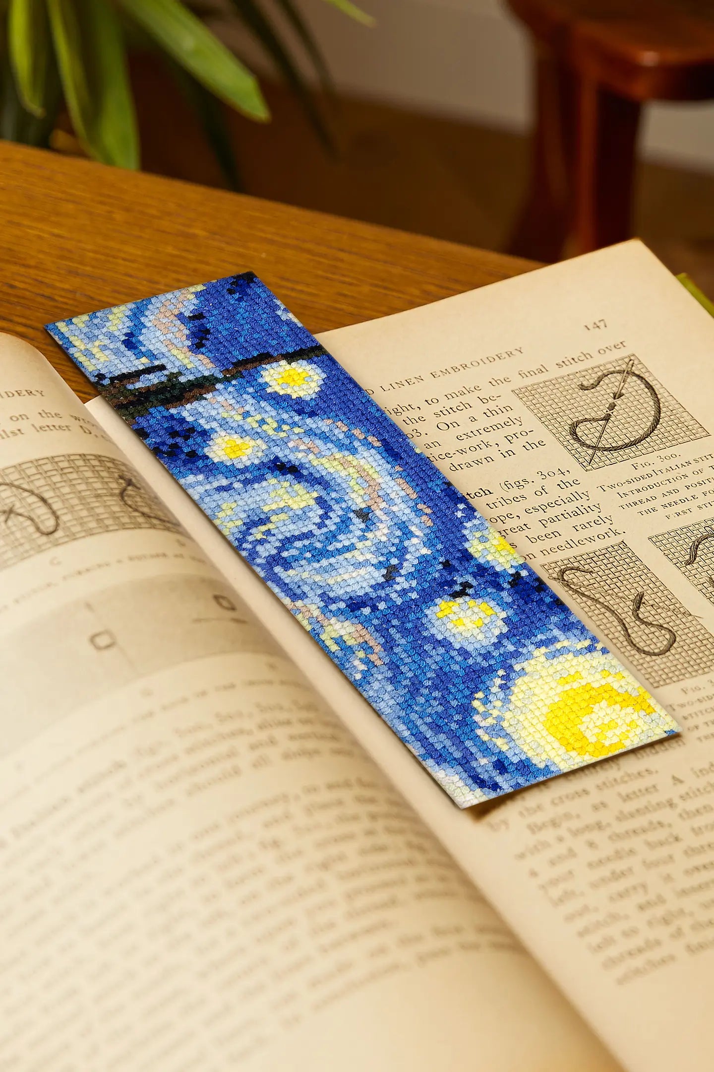 DMC 'The Starry Night' by Van Gogh, Advanced Cross Stitch Kit - Bookmark