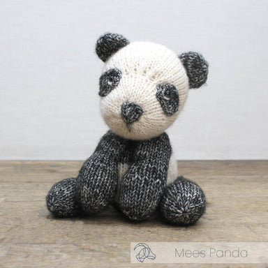 Hardicraft - DIY Knitting Kit - Mees Panda