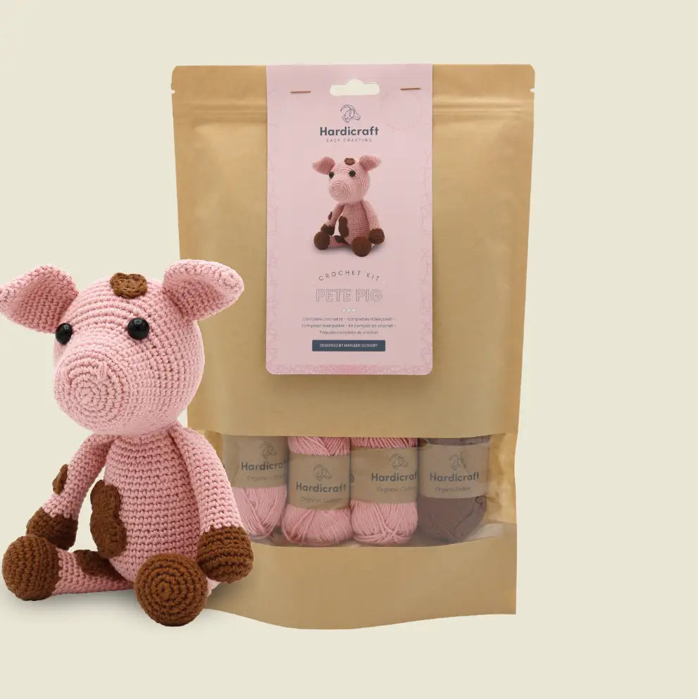 Hardicraft - DIY Crochet Kit - Pete Pig