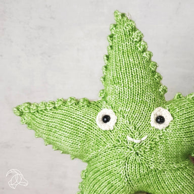 Hardicraft - DIY Knitting Kit - Sterre Starfish