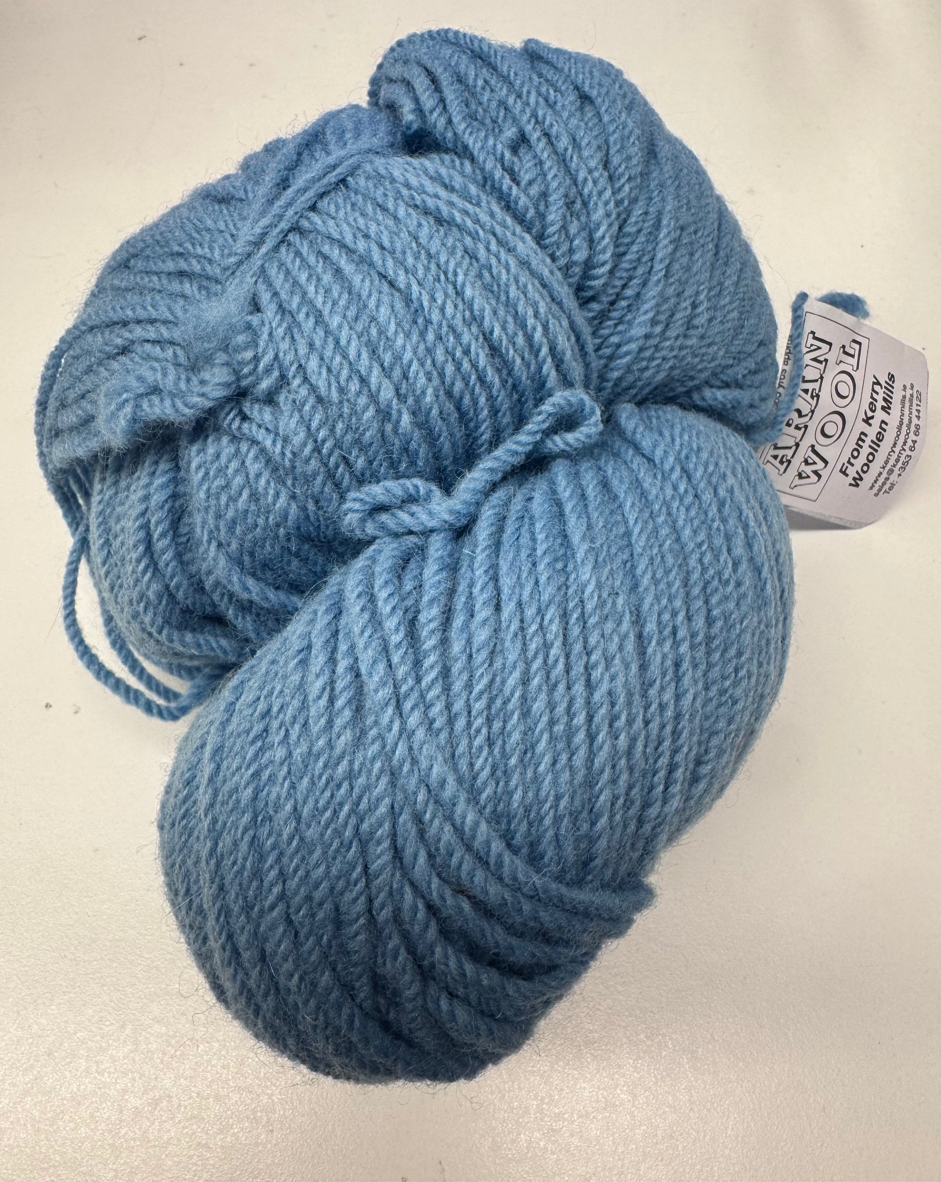 Kerry Woollen Mills - Aran, 200g Hanks