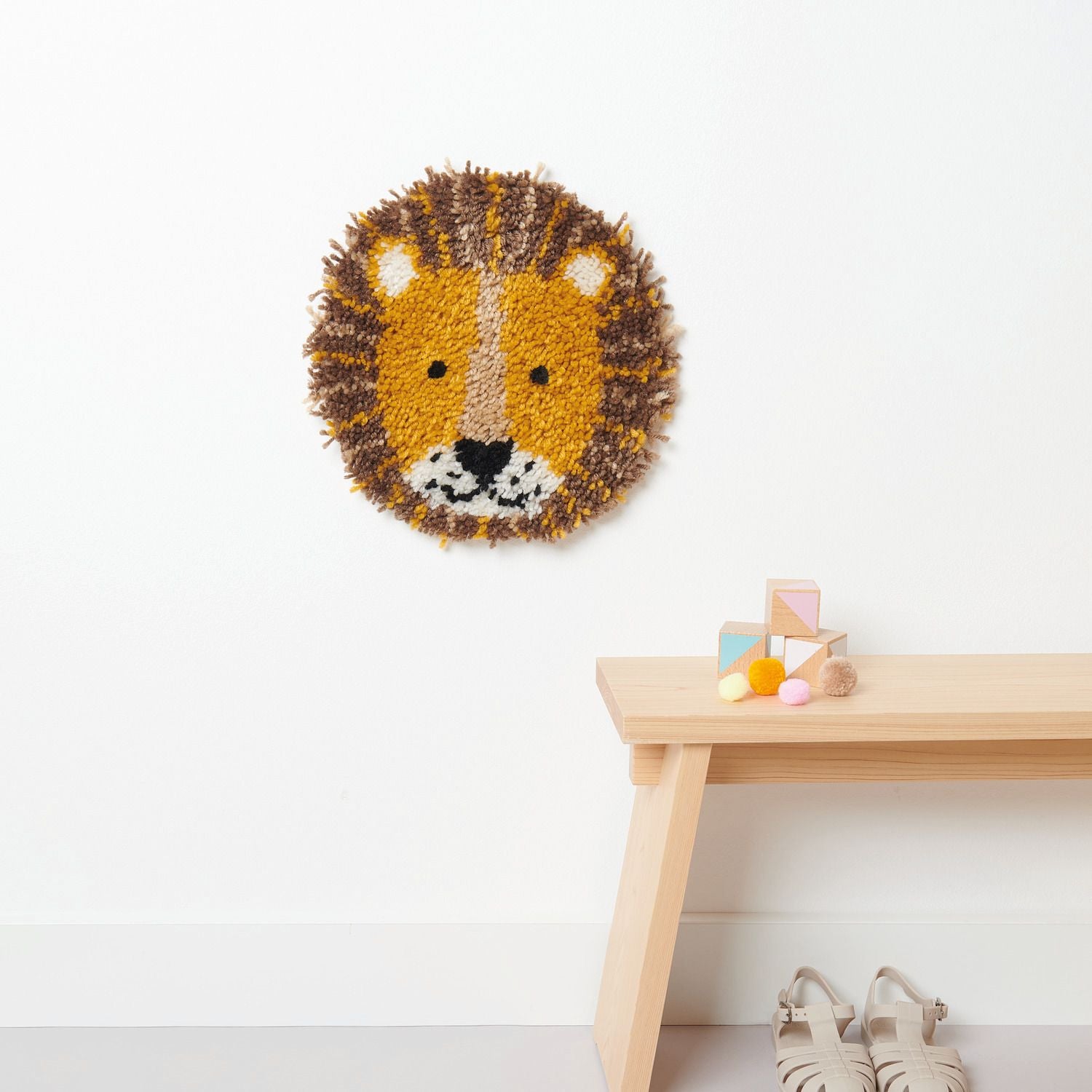 Rico Hooki Hooki Latch Hooking Kit, Wall Hanging 'Lion'