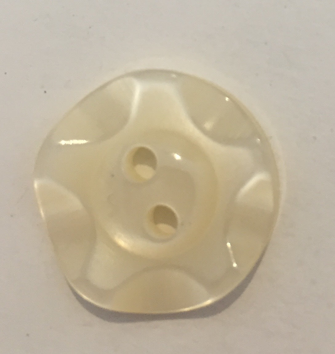Crown buttons cream 1.6mm