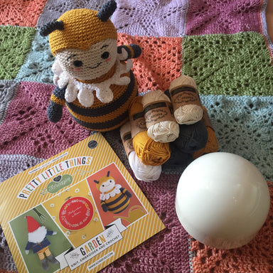 Scheepjes Beatrice the Bee Complete Crochet Kit